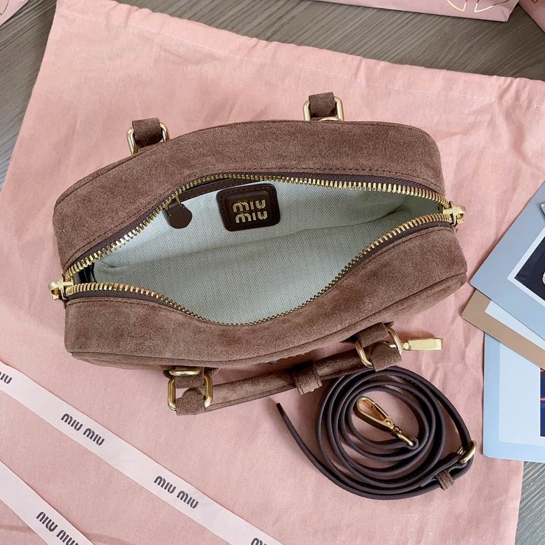 5BB142 22X10.5X7.5cm SF 2色 7