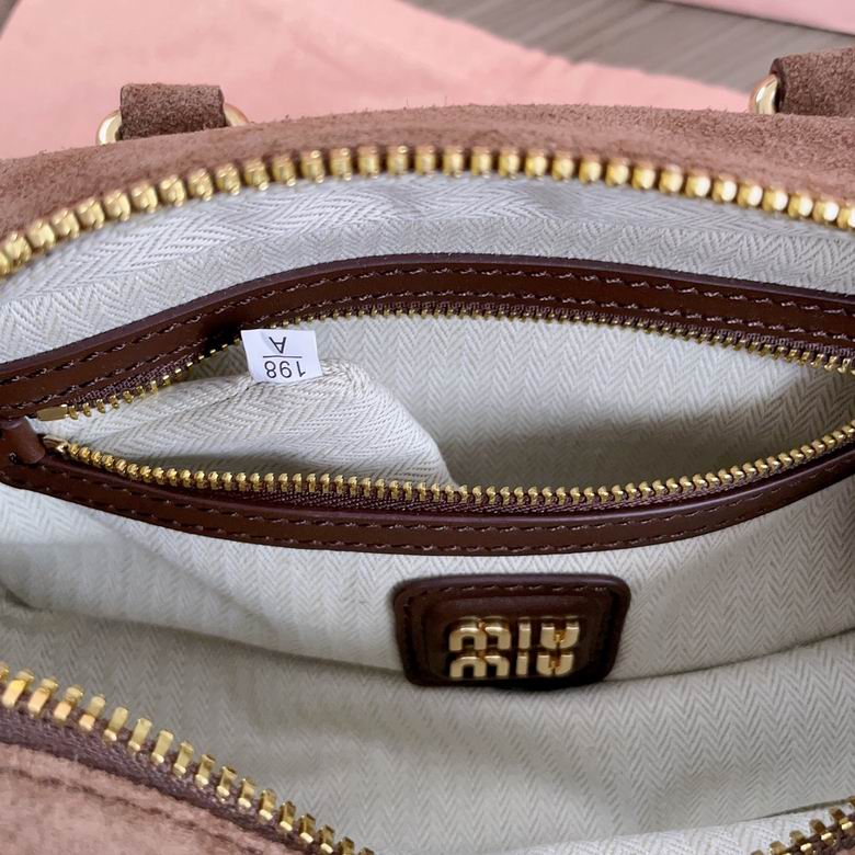 5BB142 22X10.5X7.5cm SF 2色 8