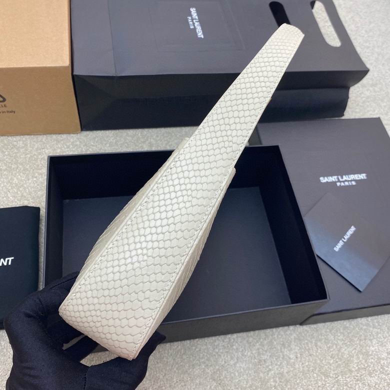 657228 23X16X6.5cm YG 3色 3