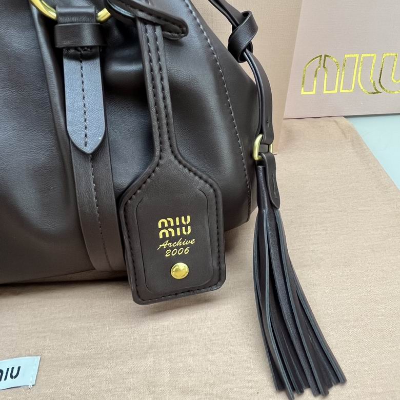 7029 32X21X10.5cm XMY 3色 22