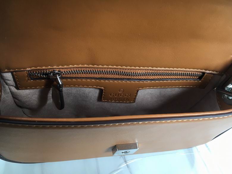 739722 21X10X5cm DF 8