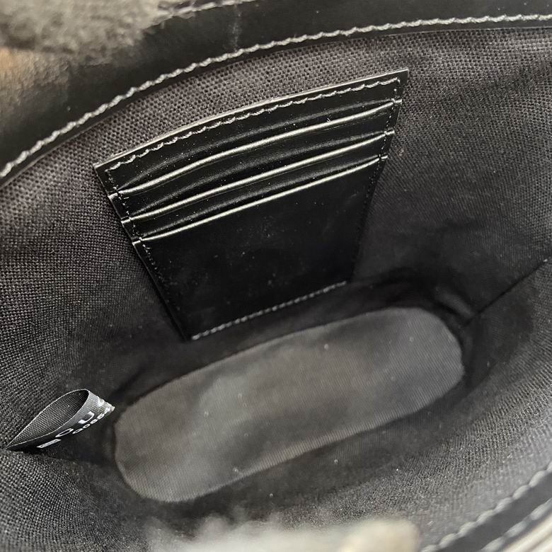 782919 16X19.5X5.5cm MP 2色 18