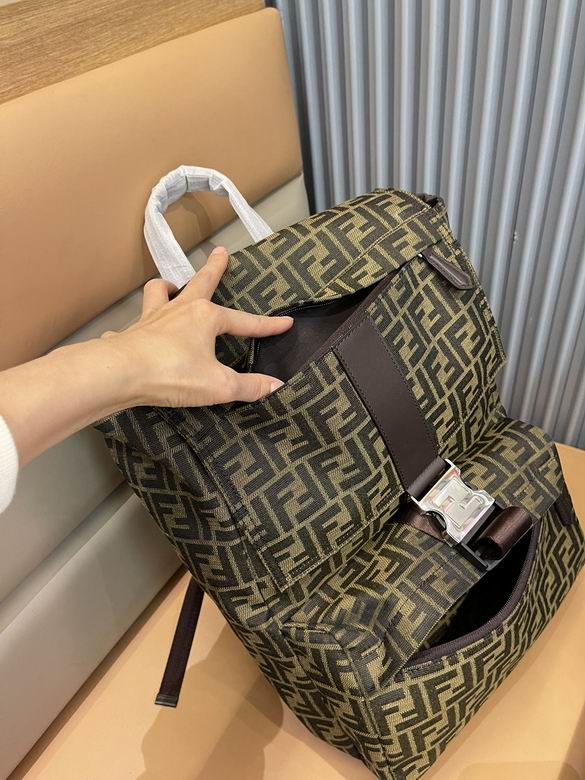 7v2066 41X31X19cm WP 2色 11