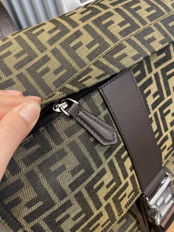 7v2066 41X31X19cm WP 2色 12