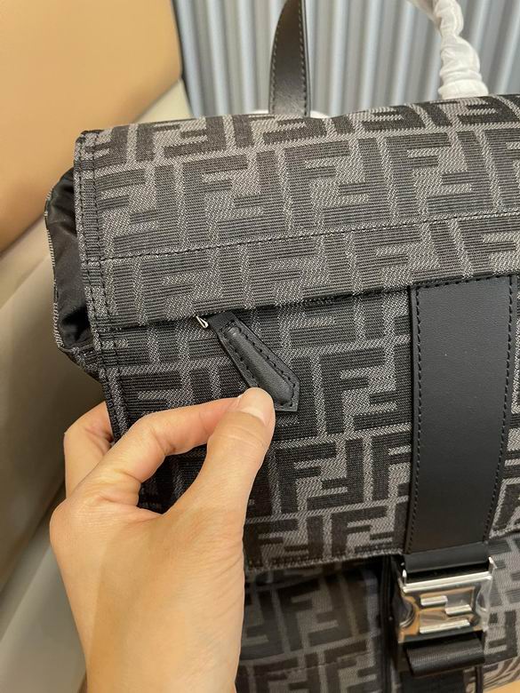 7v2066 41X31X19cm WP 2色 2