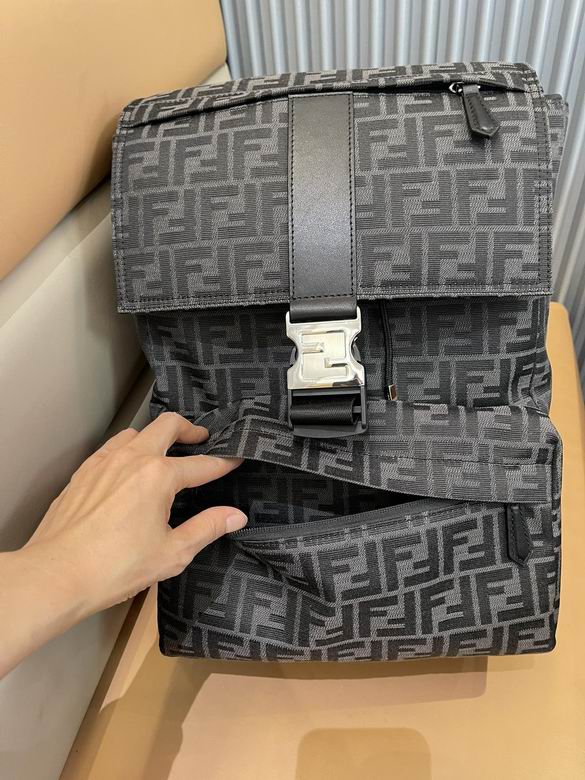 7v2066 41X31X19cm WP 2色 6