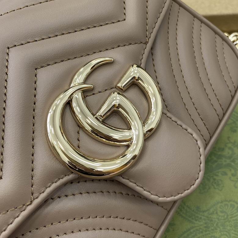 811238 17X13X6cm MP 4