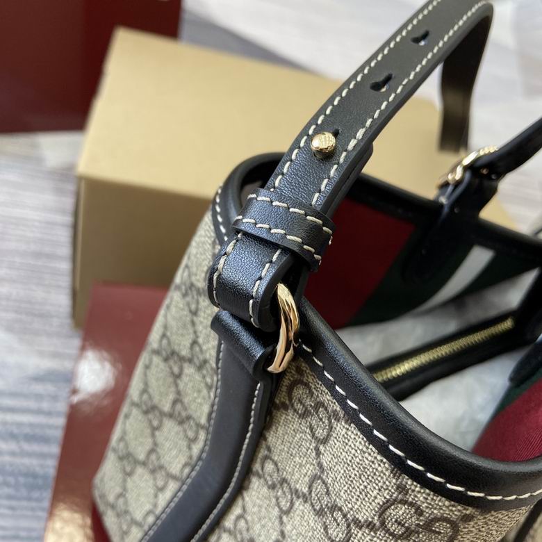 815214 31X18X11cm MP 10