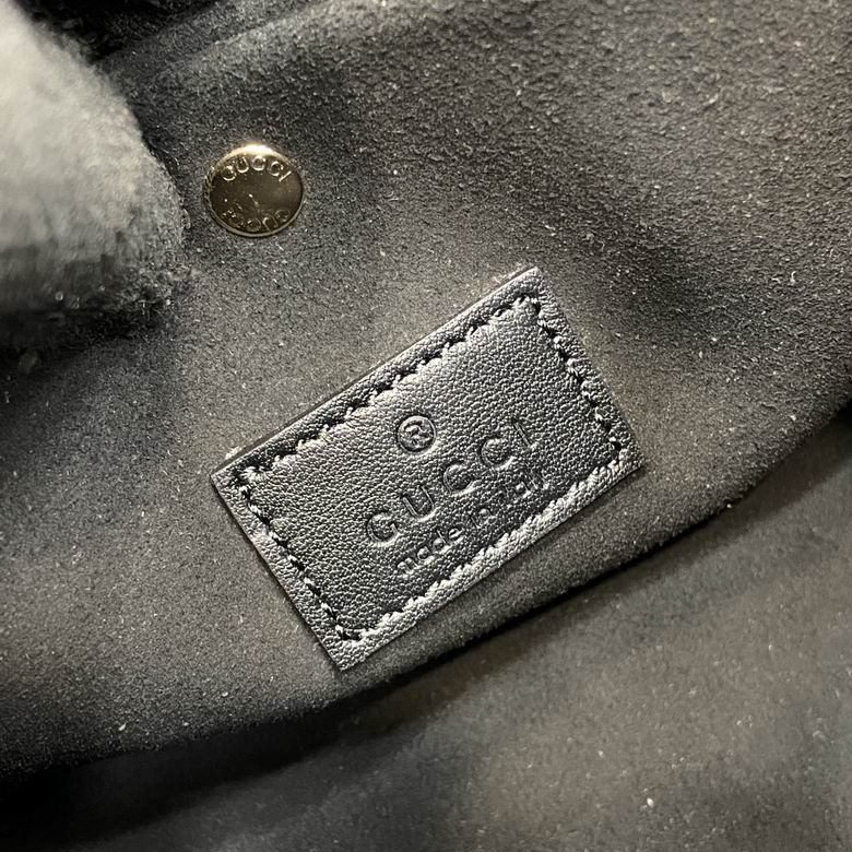 816118 19X18X11cm MP 10