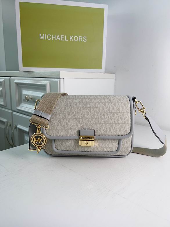 Bradshaw 2101 24X8X16cm DY 5色 20