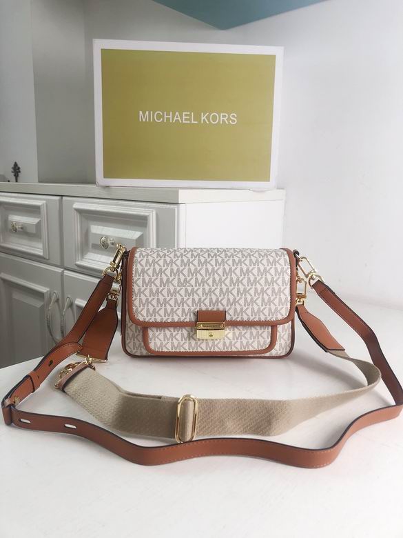 Bradshaw 2101 24X8X16cm DY 5色 27