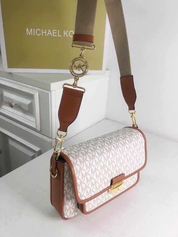 Bradshaw 2101 24X8X16cm DY 5色 30