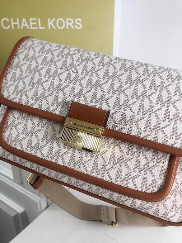 Bradshaw 2101 24X8X16cm DY 5色 32