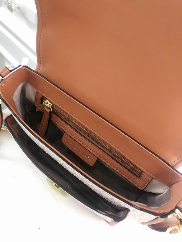 Bradshaw 2101 24X8X16cm DY 5色 35