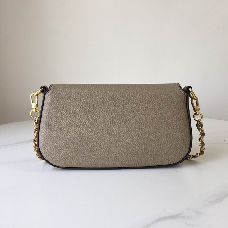 Britten 22X13cm 090404 DY 4色 20