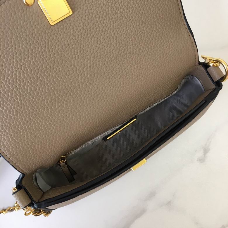 Britten 22X13cm 090404 DY 4色 25