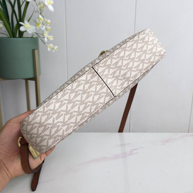 Carmen 2102 25X17X6cm DY 5色 12