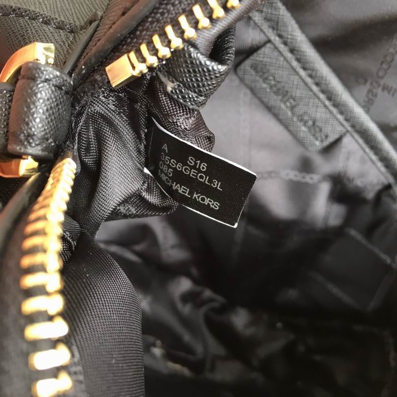 Carmen 2102 25X17X6cm DY 5色 32