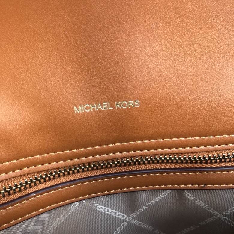 Carmen 8188 28X22X14cm DY 4色 7