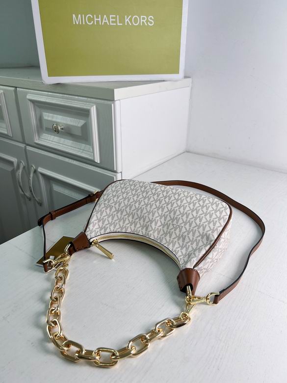 Cora 2219 24X7X18cm DY 4色 25