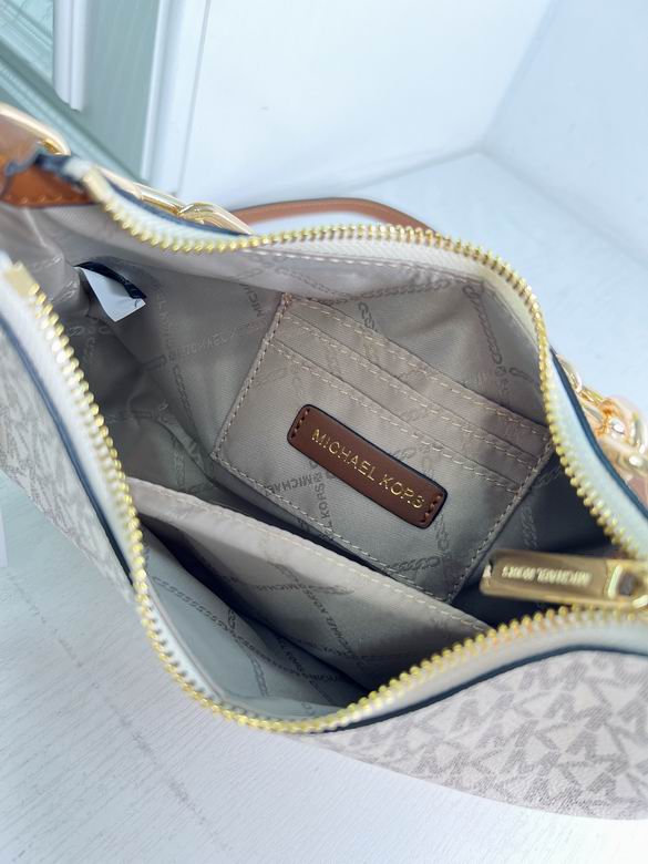 Cora 2219 24X7X18cm DY 4色 26