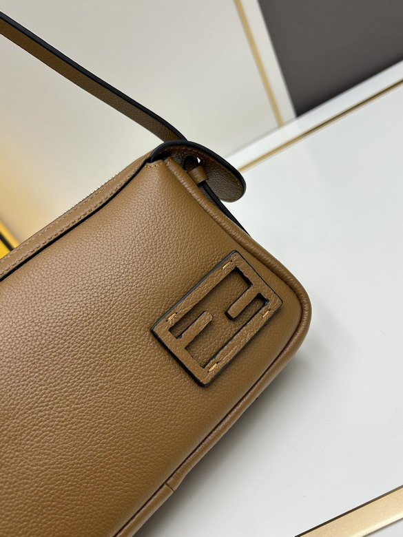 Fendi 3023 22x13x4 5cm ss1_4