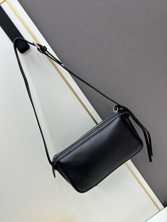 Fendi 3023 22x13x4 5cm ss_2