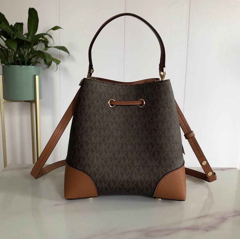 Gallery 036 24X22X16cm DY 5色 20