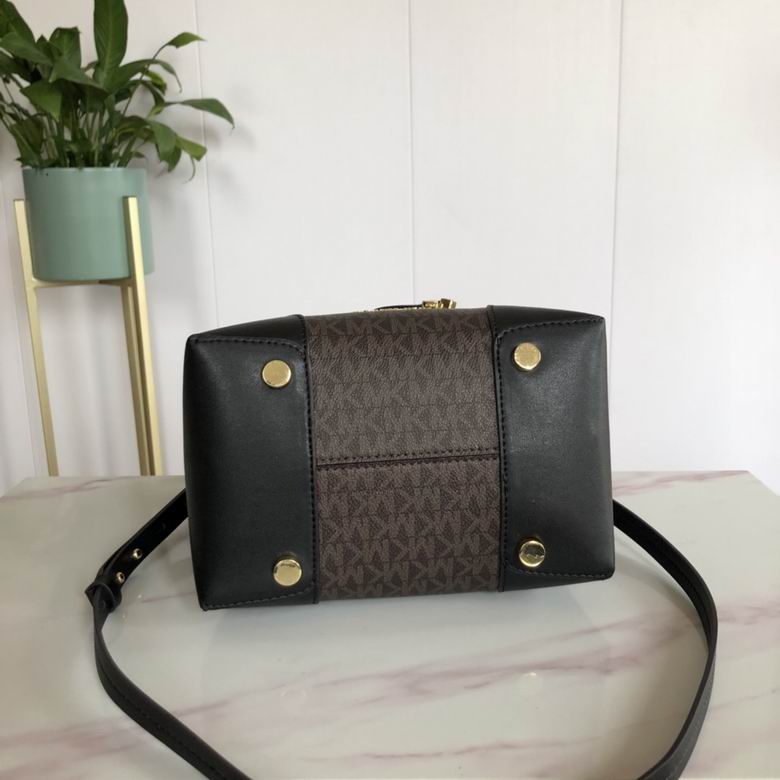 Gallery 036 24X22X16cm DY 5色 3