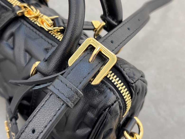 Groove 1363 16X10X8cm YG 6