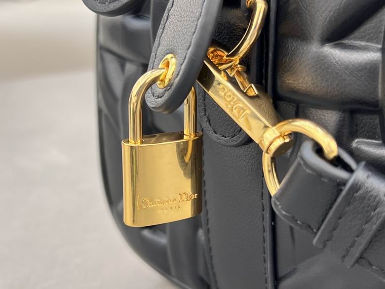 Groove 1365 25X19X16cm YG 6