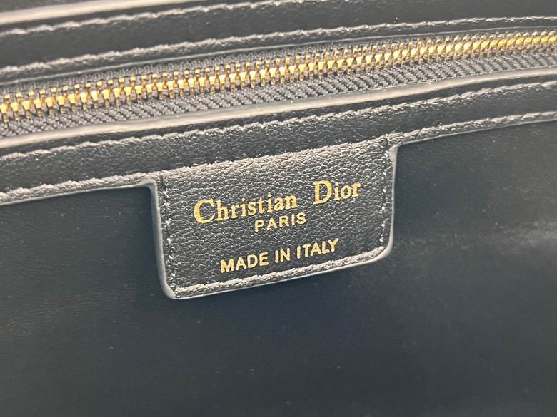 Groove 1365 25X19X16cm YG 8