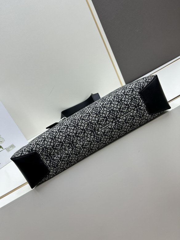 Loewe Buckle S10955 40x9x33cm jj1_4