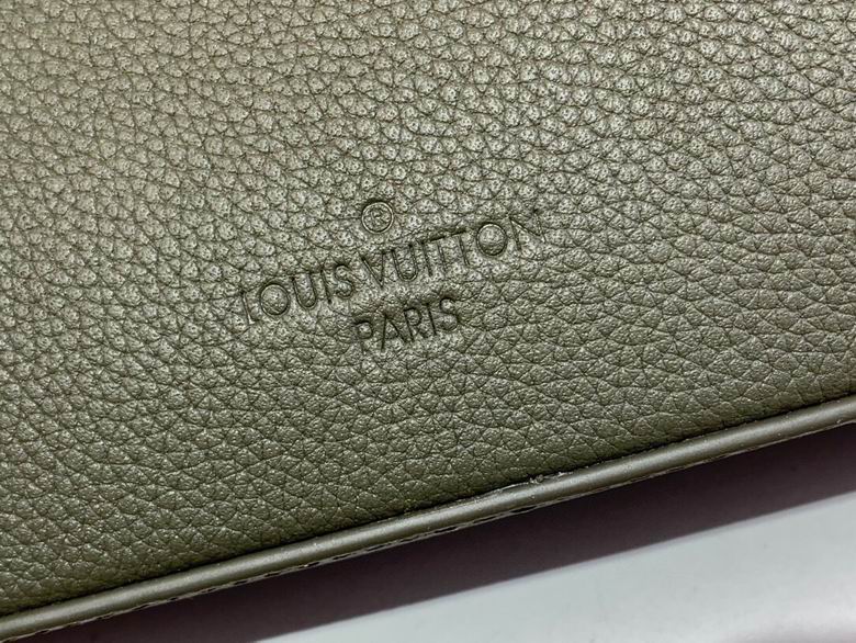 M22482 23710 23.5X18X7cm YG 5