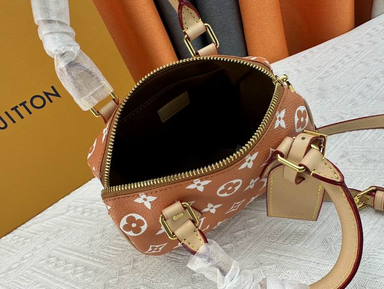 M24419 18X12X10cm XMY 12色 62