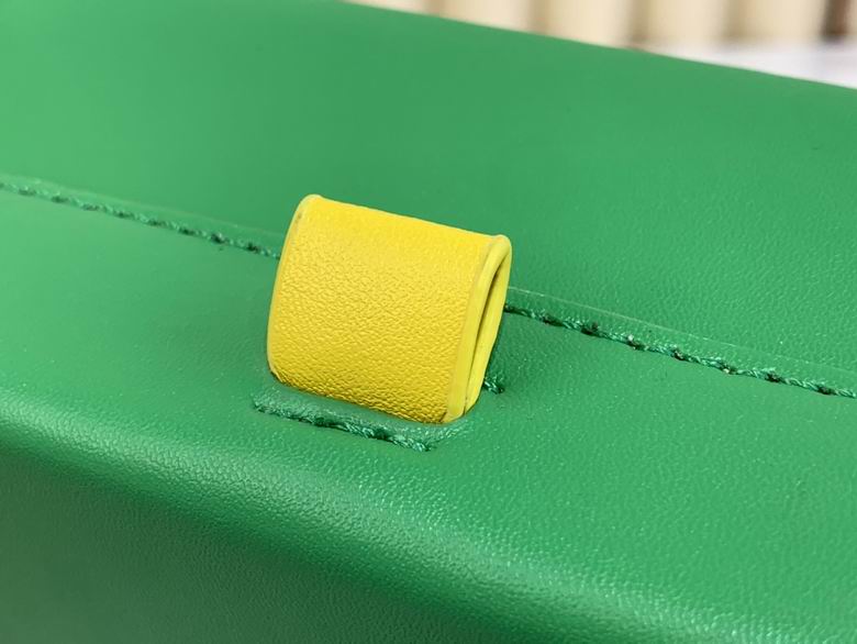 M24455 23X16.5X7cm YG 3色 5