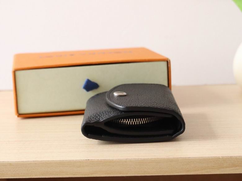 M67498 9.8X7.8X1cm YG 3