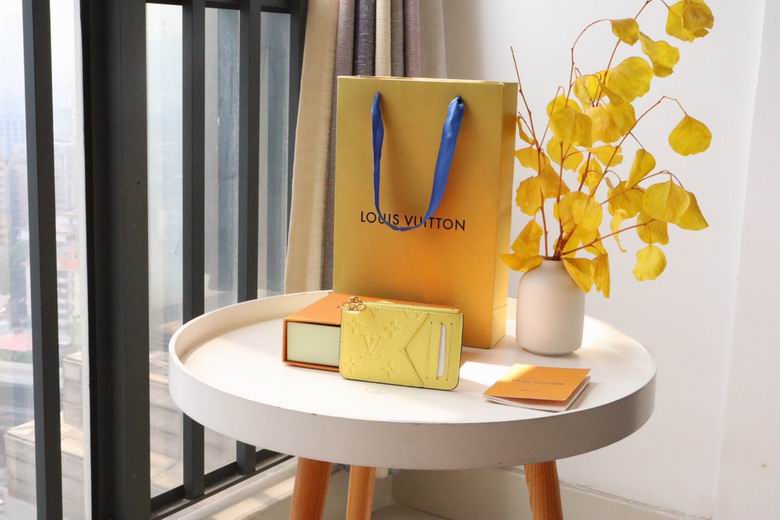 M81882 12X8X0.8cm YG 10色 16