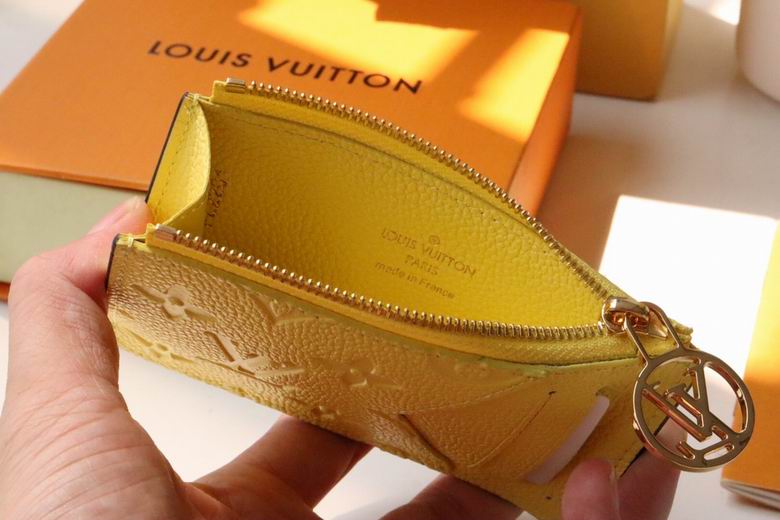 M81882 12X8X0.8cm YG 10色 23