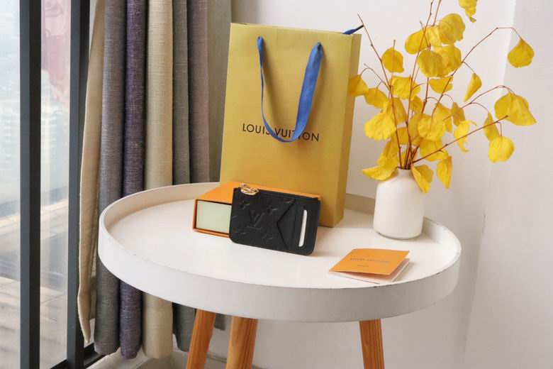 M81882 12X8X0.8cm YG 10色 33