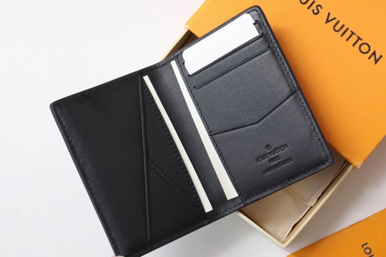 M83130 7.5X11.1X1cm YG 5