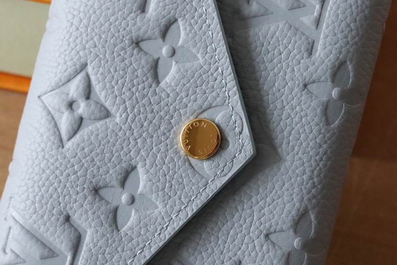 M83271 12X9.5X1.5cm YG 4