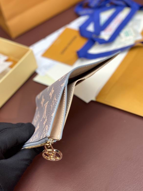 M83603 11.5X9X1.5cm YG 7