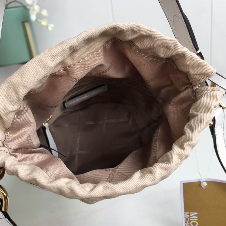 Monogramme 9977 16X18X11.5cm DY 4色 17