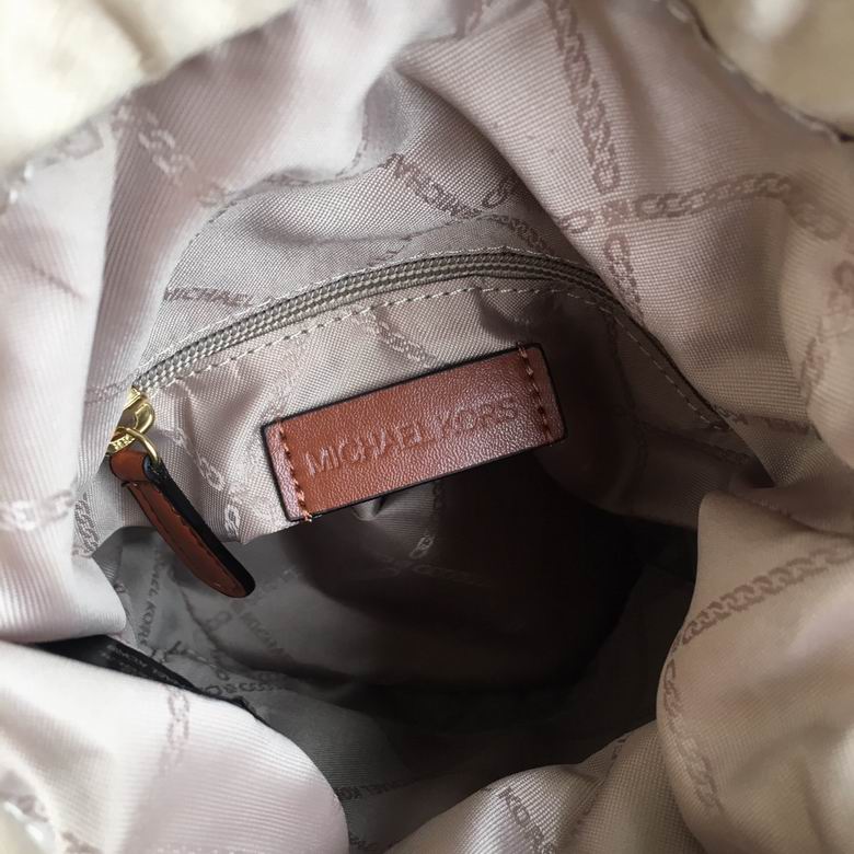 Monogramme 9977 16X18X11.5cm DY 4色 7