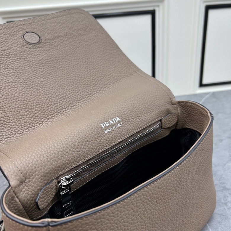 Prada 1BD314 23x18x9cm ss1_8