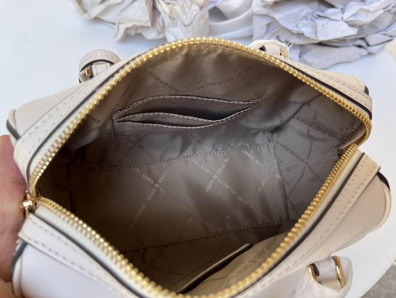 TRAVEL 20X13X10cm 090410 DY 2色 8