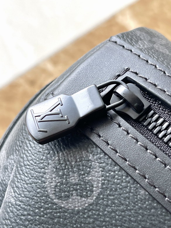 Voyager M25121 33x22 5x11cm gf1_7