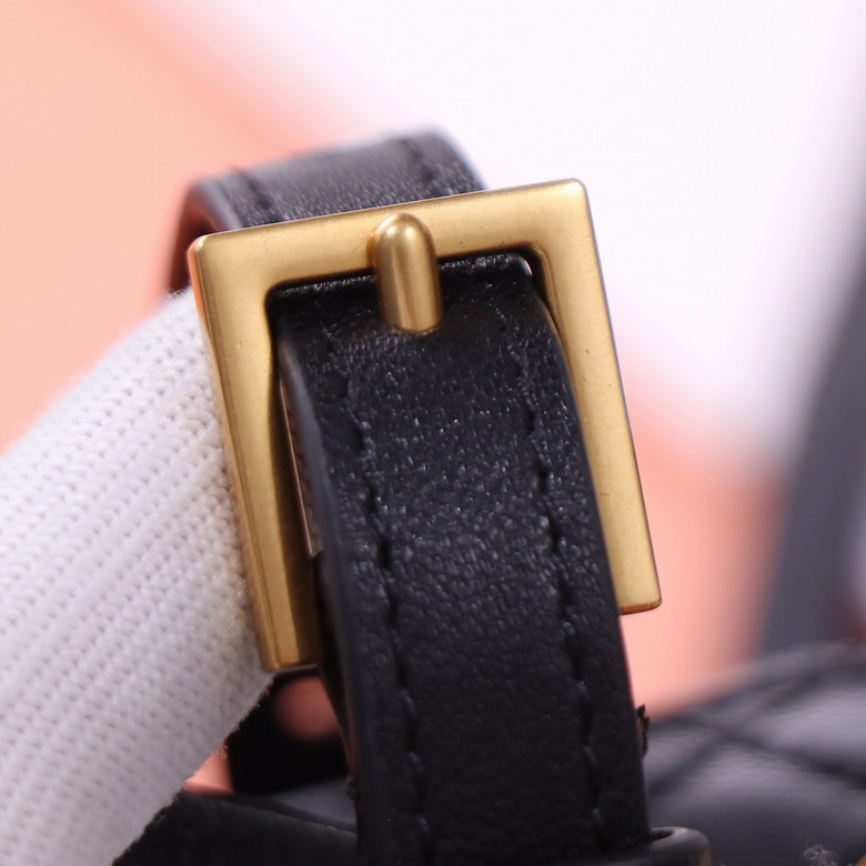 YSL Gaby 766731 18x11x6 5cm 8D1_6