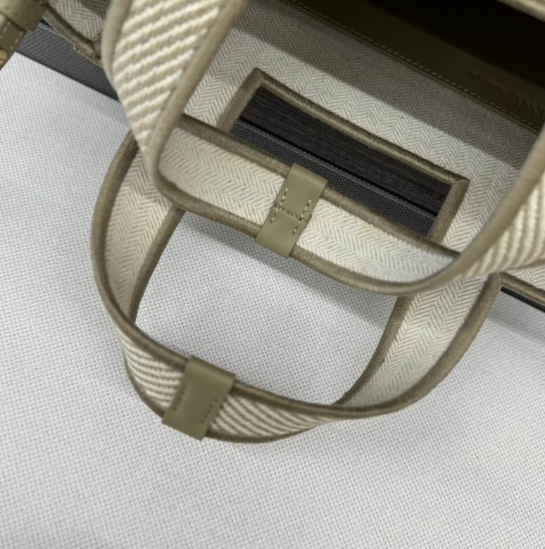 052421 24X20X11cm SS 6